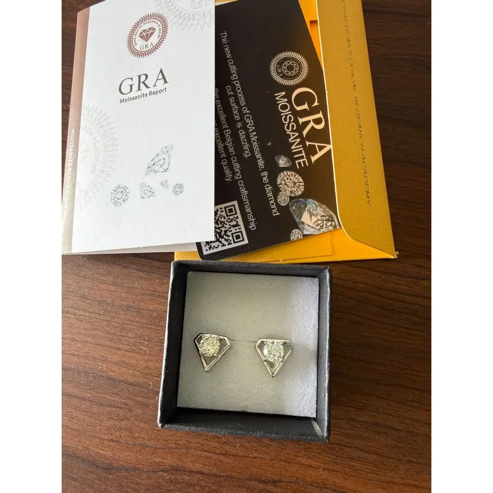 ✨Moissanite Diamond-Shaped Stud Earrings | Rhodium Plated | GRA Documentation✨